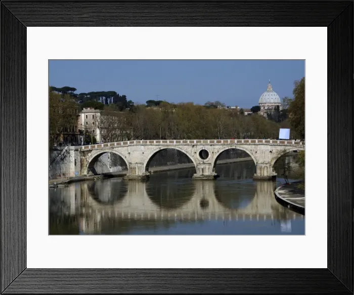 Framed Print : Rome. Sisto Bridge on the river Tiber Framed Print : Rome. Sisto Bridge on the river Tiber