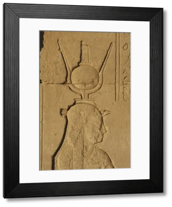 Framed Print : Egyptian Art. Dendera. Temple of Hathor. Goddess Hathor. Por Framed Print : Egyptian Art. Dendera. Temple of Hathor. Goddess Hathor. Por
