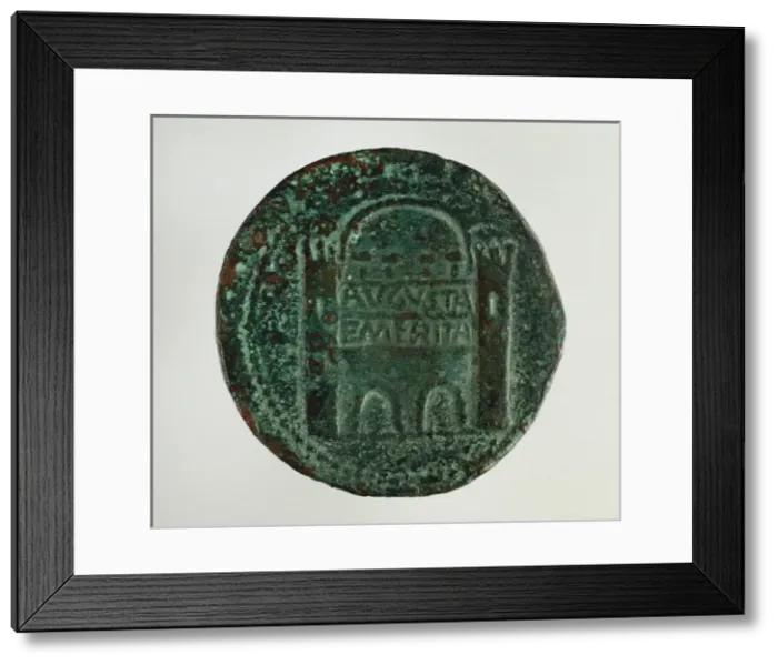 Framed Print : Roman coin. Dupondius. Reverse. Relief depicting the gate of Framed Print : Roman coin. Dupondius. Reverse. Relief depicting the gate of