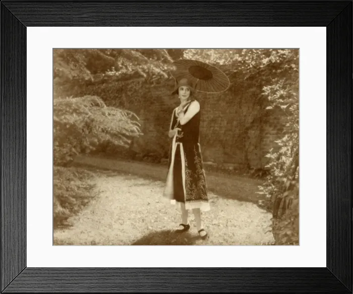 Framed Print : Anna Pavlova, Russian ballerina Framed Print : Anna Pavlova, Russian ballerina