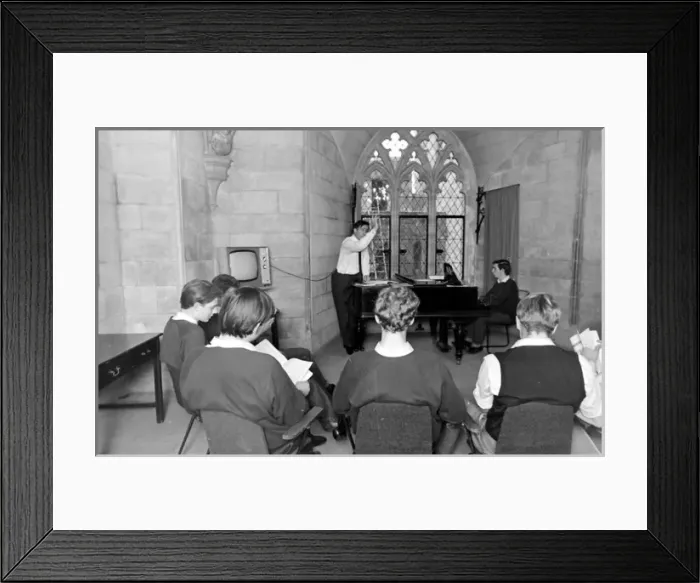 Framed Print : Atlantic College, St Donats, Llantwit Major, South Wales Framed Print : Atlantic College, St Donats, Llantwit Major, South Wales