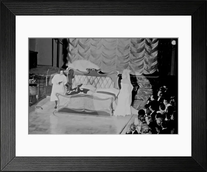 Framed Print : Bal Tabarin Nightclub, Paris Framed Print : Bal Tabarin Nightclub, Paris