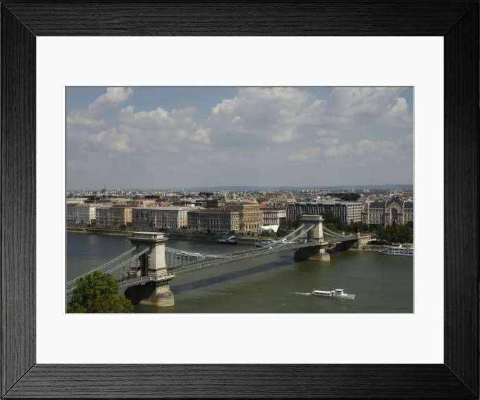 Framed Print : HUNGARY. BUDAPEST. View of Chain Bridge over Danube river Framed Print : HUNGARY. BUDAPEST. View of Chain Bridge over Danube river