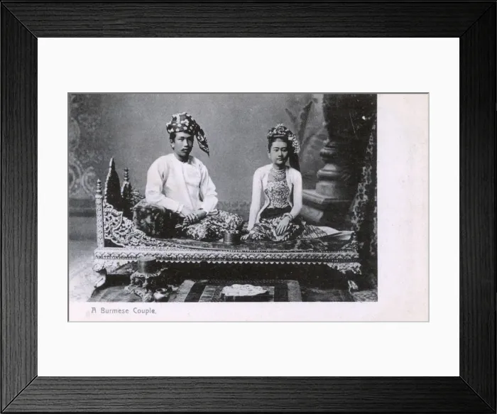 Framed Print : Myanmar - Couple posing on a divan Framed Print : Myanmar - Couple posing on a divan