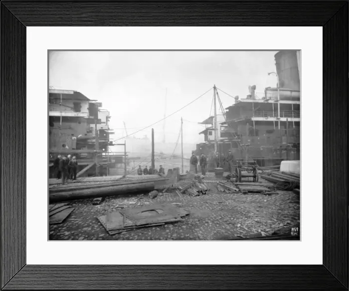 Framed Print : Harland & Wolff Collection - National Museums NI Framed Print : Harland & Wolff Collection - National Museums NI