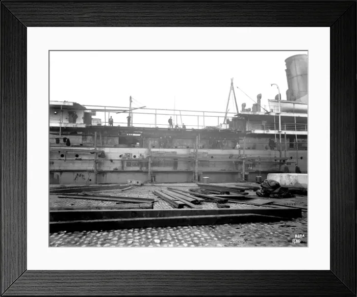 Framed Print : Harland & Wolff Collection - National Museums NI Framed Print : Harland & Wolff Collection - National Museums NI