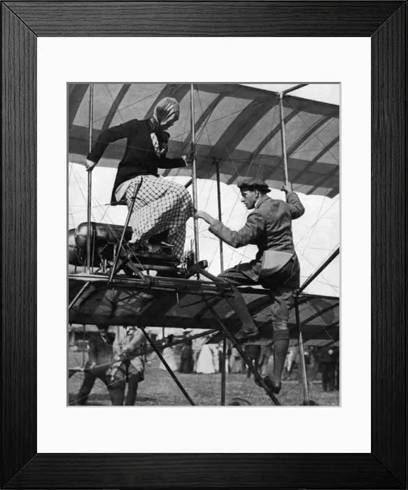 Framed Print : Mr Grahame-White & Miss Harrison Ben - aeroplane flight Framed Print : Mr Grahame-White & Miss Harrison Ben - aeroplane flight