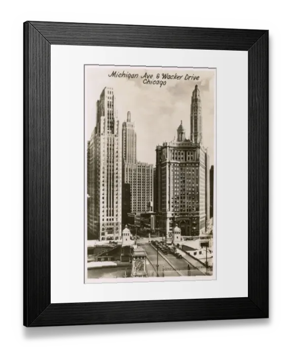 Framed Print : Michigan Avenue and Wacker Drive, Chicago, USA Framed Print : Michigan Avenue and Wacker Drive, Chicago, USA