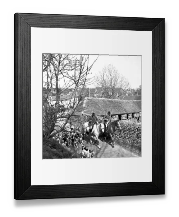 : Fox Meet, East Dean, East Sussex : Fox Meet, East Dean, East Sussex