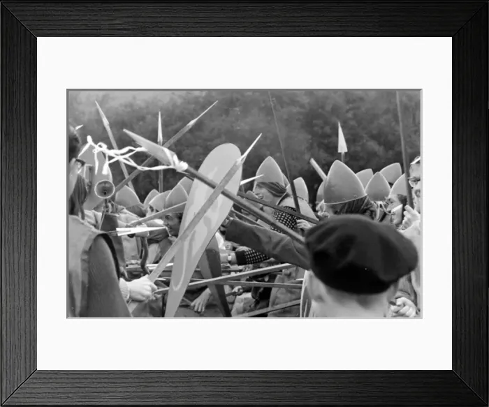 Framed Print : Battle of Hastings re-enactment Framed Print : Battle of Hastings re-enactment