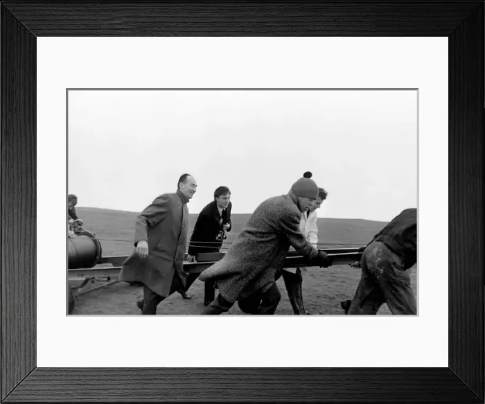 Framed Print : Beachy Head, near Eastbourne, Sussex Framed Print : Beachy Head, near Eastbourne, Sussex