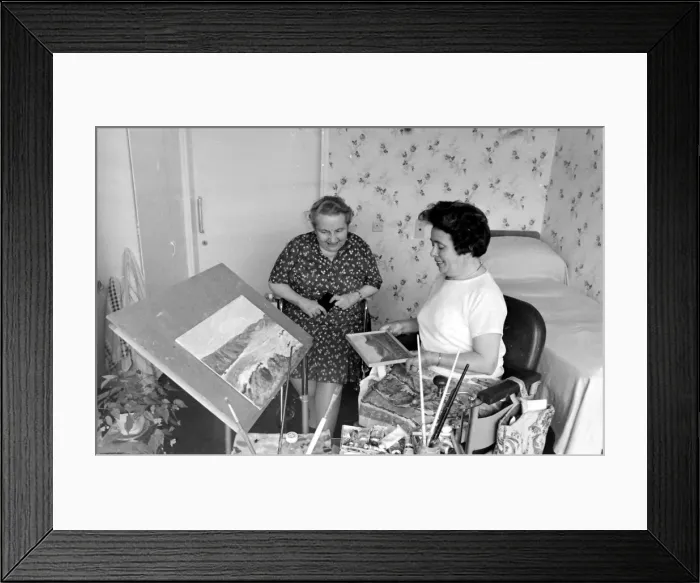 Framed Print : Horder Centre, Crowborough, East Sussex Framed Print : Horder Centre, Crowborough, East Sussex