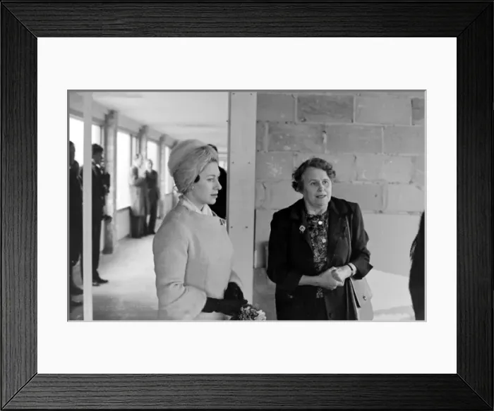 Framed Print : Horder Centre, Crowborough, East Sussex Framed Print : Horder Centre, Crowborough, East Sussex
