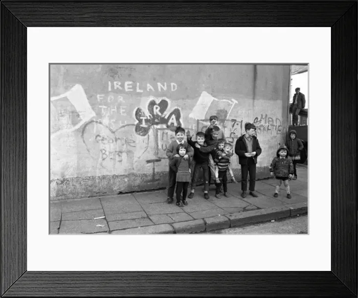 Framed Print : Children with IRA graffiti, Belfast, Northern Ireland Framed Print : Children with IRA graffiti, Belfast, Northern Ireland