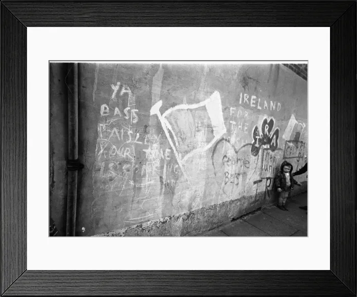 Framed Print : Toddler with IRA graffiti, Belfast, Northern Ireland Framed Print : Toddler with IRA graffiti, Belfast, Northern Ireland
