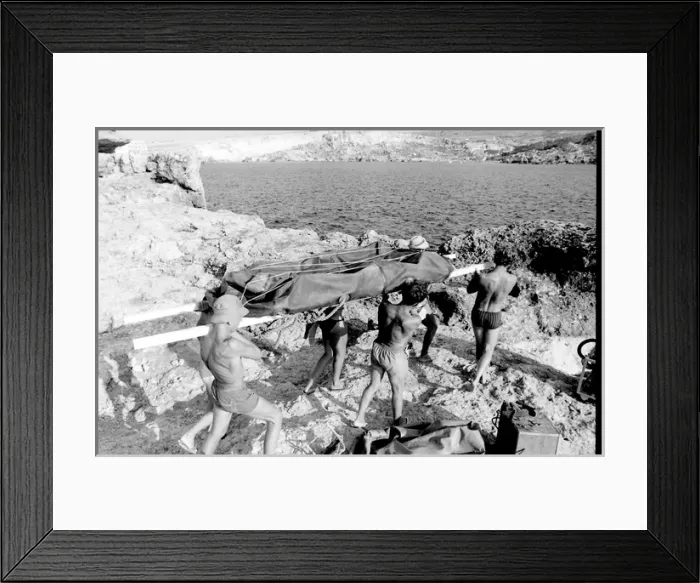 Framed Print : Underwater house being carried, Malta Framed Print : Underwater house being carried, Malta