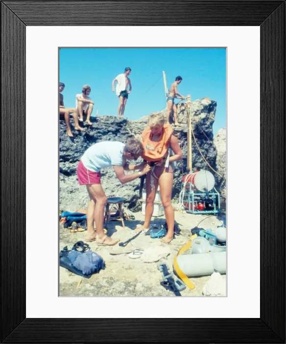 Framed Print : Students with underwater house equipment, Malta Framed Print : Students with underwater house equipment, Malta