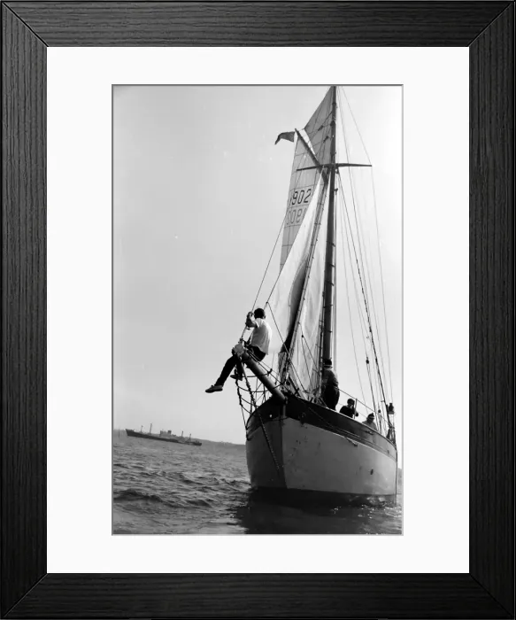 Framed Print : Sailing ship on the water, ocean sailing school Framed Print : Sailing ship on the water, ocean sailing school