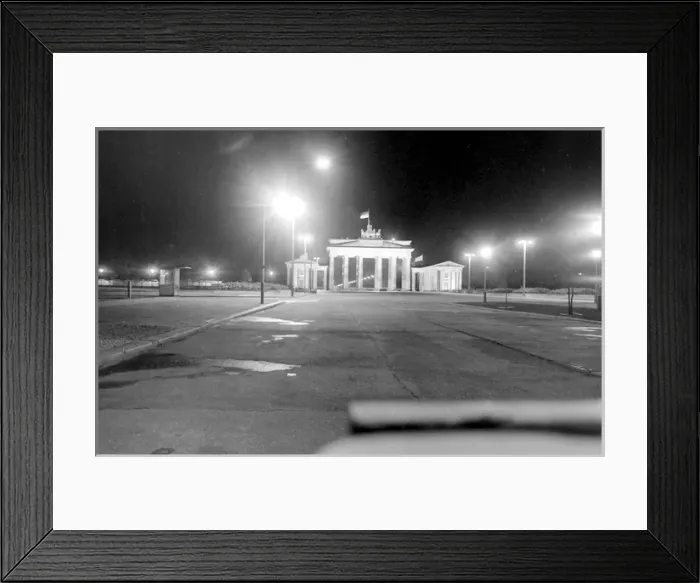 Framed Print : Brandenburg Gate at night, East Berlin, Germany Framed Print : Brandenburg Gate at night, East Berlin, Germany