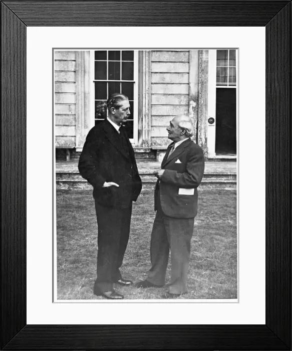 Framed Print : Fortunino Matania Framed Print : Fortunino Matania