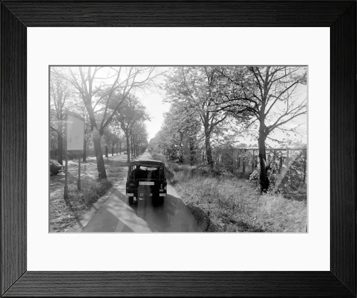 Framed Print : Rural view of the Berlin Wall, Berlin, Germany Framed Print : Rural view of the Berlin Wall, Berlin, Germany