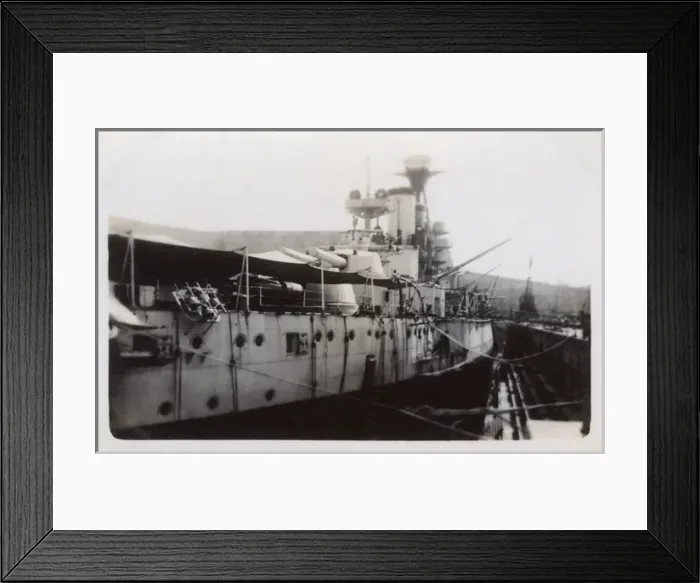 Framed Print : HMS Marlborough - Starboard Quarter viewed in dry dock Framed Print : HMS Marlborough - Starboard Quarter viewed in dry dock