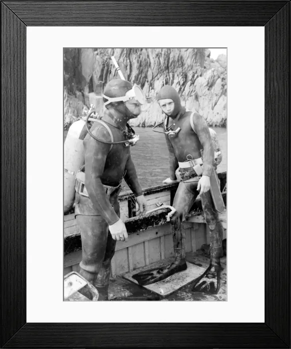 Framed Print : Tessyman family, seaweed farmers, Dartmouth, Devon Framed Print : Tessyman family, seaweed farmers, Dartmouth, Devon