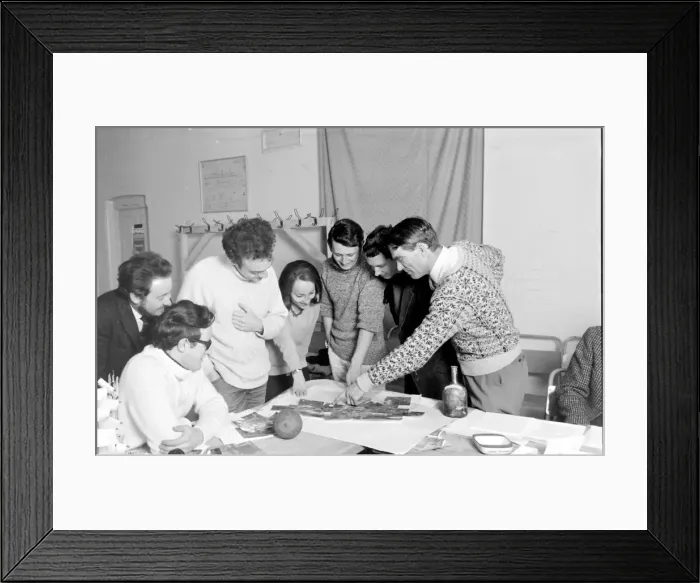 Framed Print : Underwater Archaeology School, Fort Bovisand, Plymouth Framed Print : Underwater Archaeology School, Fort Bovisand, Plymouth