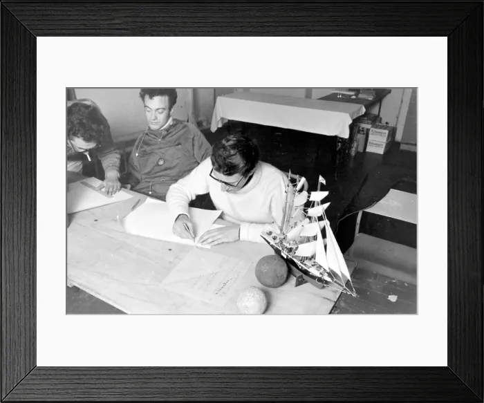 Framed Print : Underwater Archaeology School, Fort Bovisand, Plymouth Framed Print : Underwater Archaeology School, Fort Bovisand, Plymouth