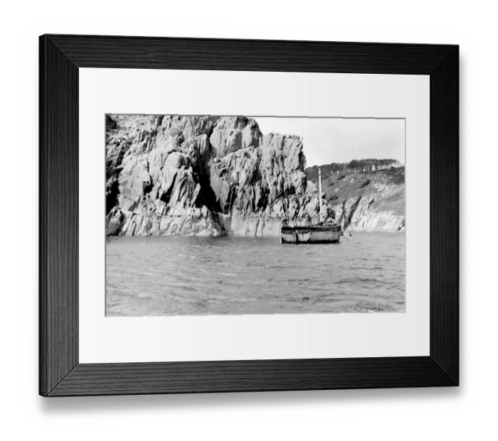 Framed Print : Tessyman family, seaweed farmers, Dartmouth, Devon Framed Print : Tessyman family, seaweed farmers, Dartmouth, Devon