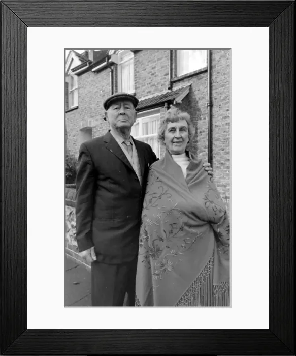 Framed Print : Red Indian Chief and wife, Eastbourne, Sussex Framed Print : Red Indian Chief and wife, Eastbourne, Sussex