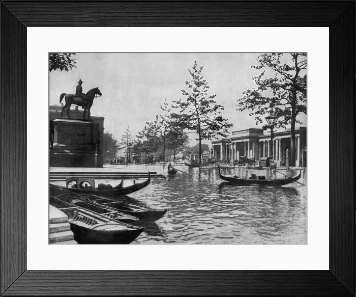 Framed Print : If London were like Venice - Hyde Park Corner Framed Print : If London were like Venice - Hyde Park Corner