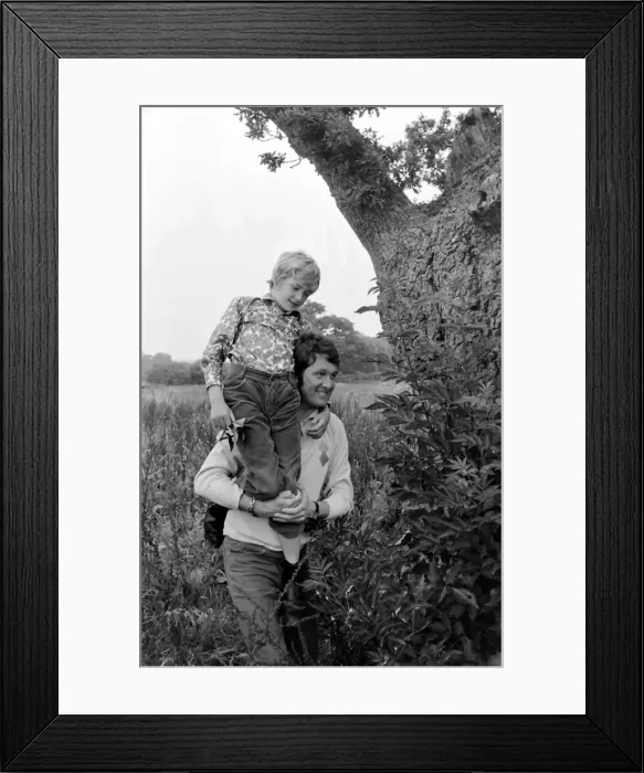 Framed Print : Mark Lester, child star Framed Print : Mark Lester, child star