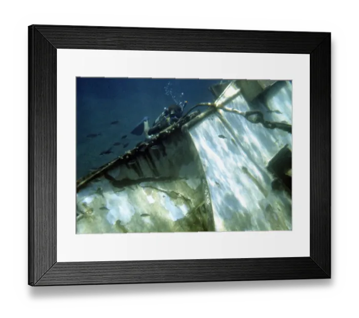 Framed Print : Wreck diving off the coast of Malta Framed Print : Wreck diving off the coast of Malta