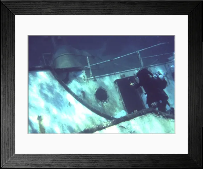 Framed Print : Wreck diving off the coast of Malta Framed Print : Wreck diving off the coast of Malta