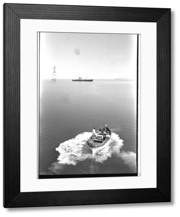 Framed Print : Ships trapped in Suez Canal, Six-Day War Framed Print : Ships trapped in Suez Canal, Six-Day War