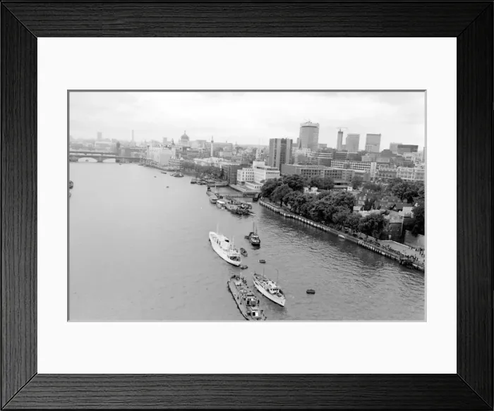 Framed Print : Tower Bridge, London - View from one of the towers Framed Print : Tower Bridge, London - View from one of the towers