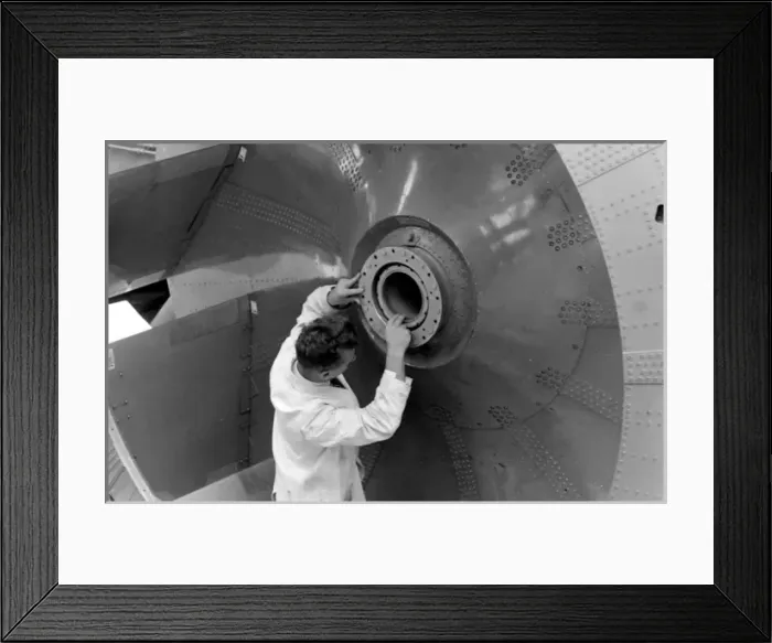 Framed Print : Giant hovercraft under construction, Isle of Wight Framed Print : Giant hovercraft under construction, Isle of Wight