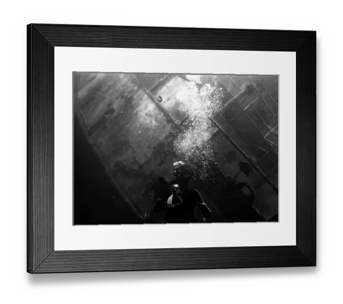 Framed Print : Wreck diving off the coast of Malta Framed Print : Wreck diving off the coast of Malta