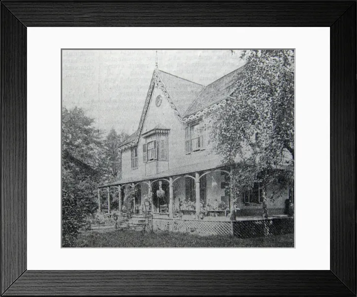 Framed Print : New Orpington Lodge, Ottawa Framed Print : New Orpington Lodge, Ottawa