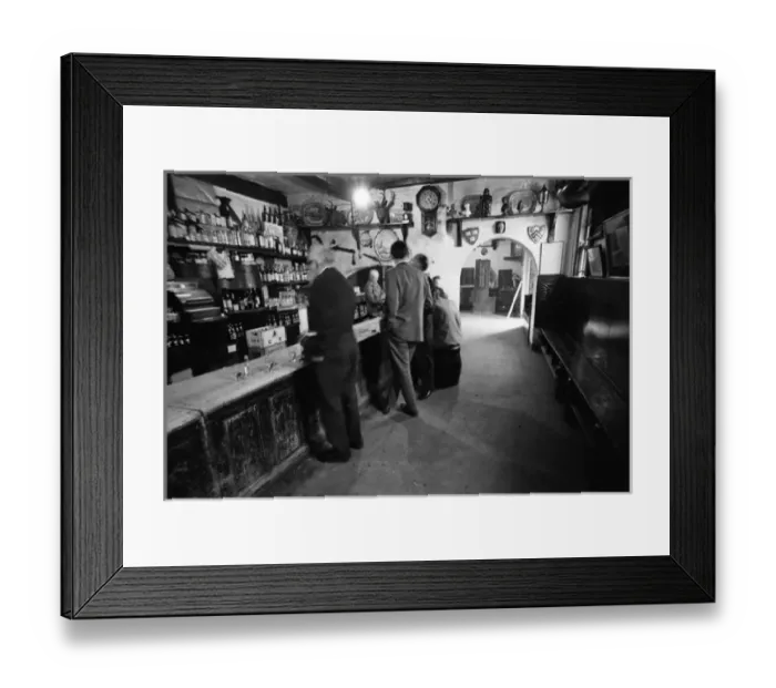 Framed Print : Kellys Cellar, Belfast, Northern Ireland Framed Print : Kellys Cellar, Belfast, Northern Ireland