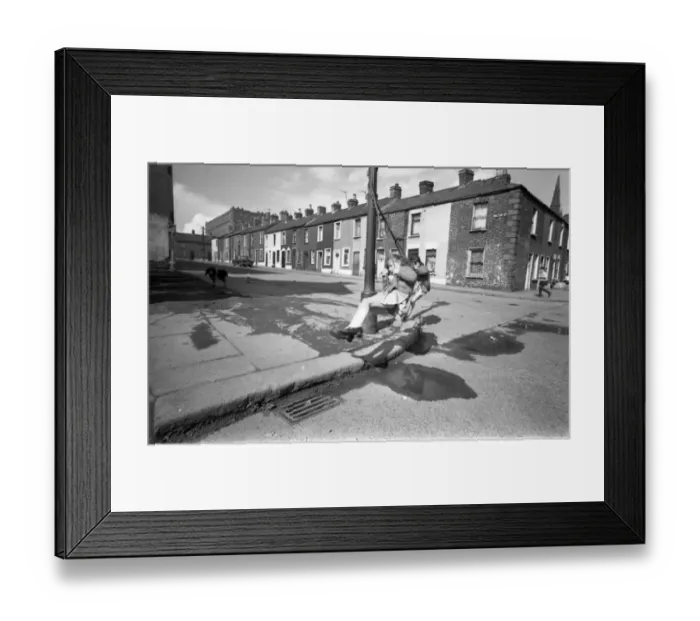 Framed Print : Girls playing in Milton Street, Belfast, Northern Ireland Framed Print : Girls playing in Milton Street, Belfast, Northern Ireland