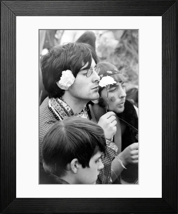 Framed Print : Hippy man with flowers at Woburn Park Framed Print : Hippy man with flowers at Woburn Park