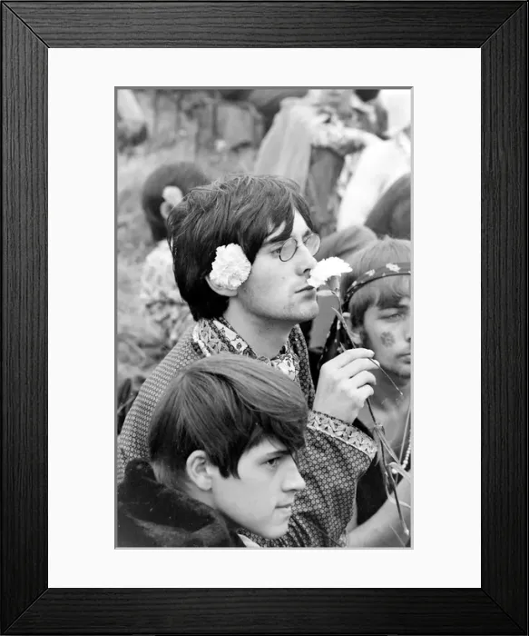 Framed Print : Hippy man with flowers at Woburn Park Framed Print : Hippy man with flowers at Woburn Park