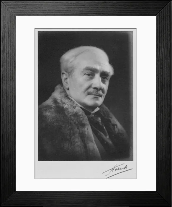 Framed Print : Fortunino Matania Framed Print : Fortunino Matania