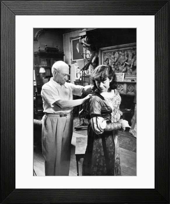 Framed Print : Fortunino Matania Framed Print : Fortunino Matania