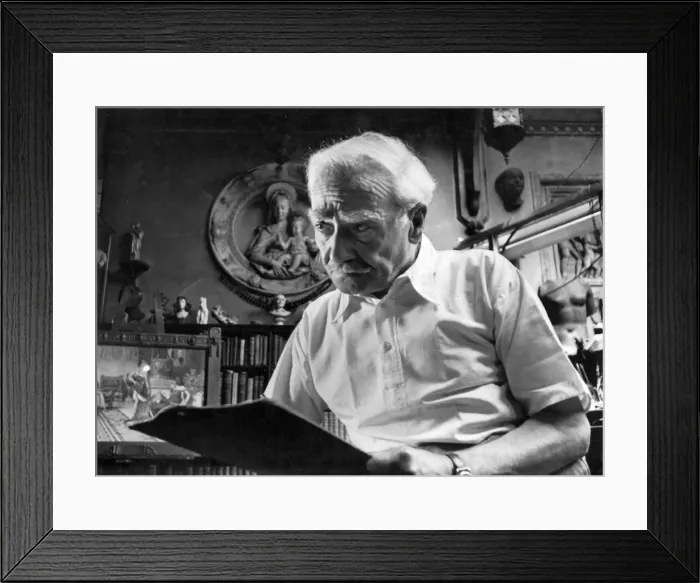 Framed Print : Fortunino Matania Framed Print : Fortunino Matania