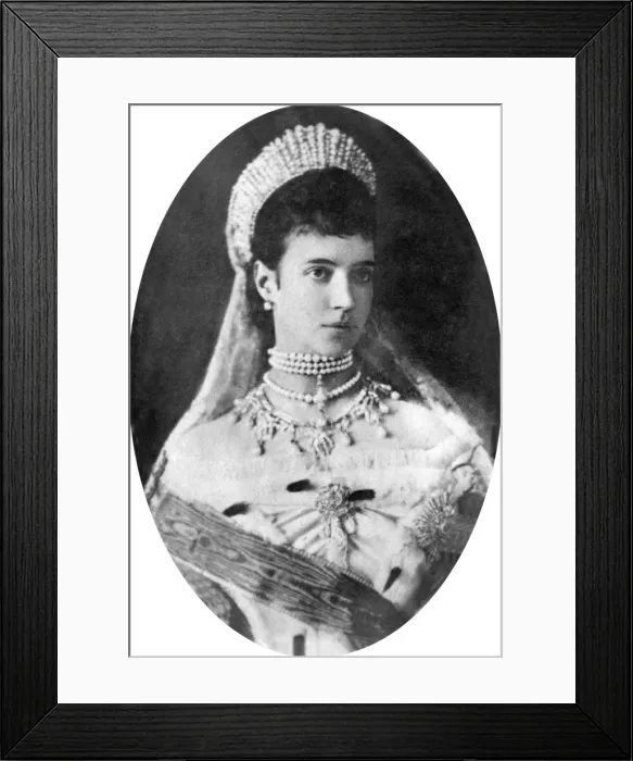 Framed Print : Empress Maria Feodorovna Framed Print : Empress Maria Feodorovna