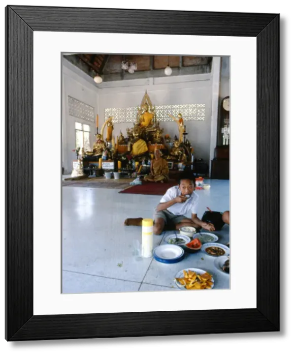 Framed Print : Interior of a temple, Thailand Framed Print : Interior of a temple, Thailand