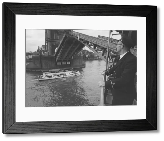 Framed Print : Tower Bridge, London - Cyril Twynham, Head Watchman Framed Print : Tower Bridge, London - Cyril Twynham, Head Watchman